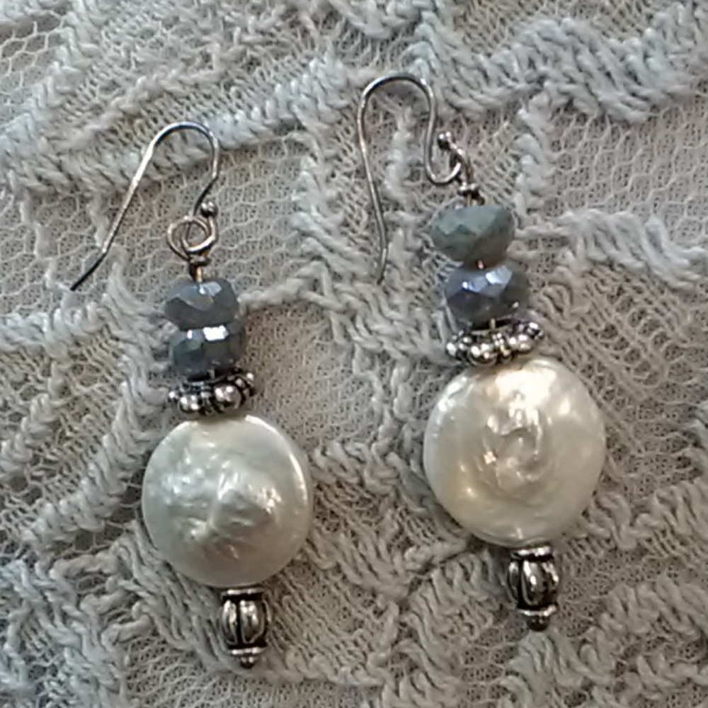 Freshwater pearls earrings, one of a kind